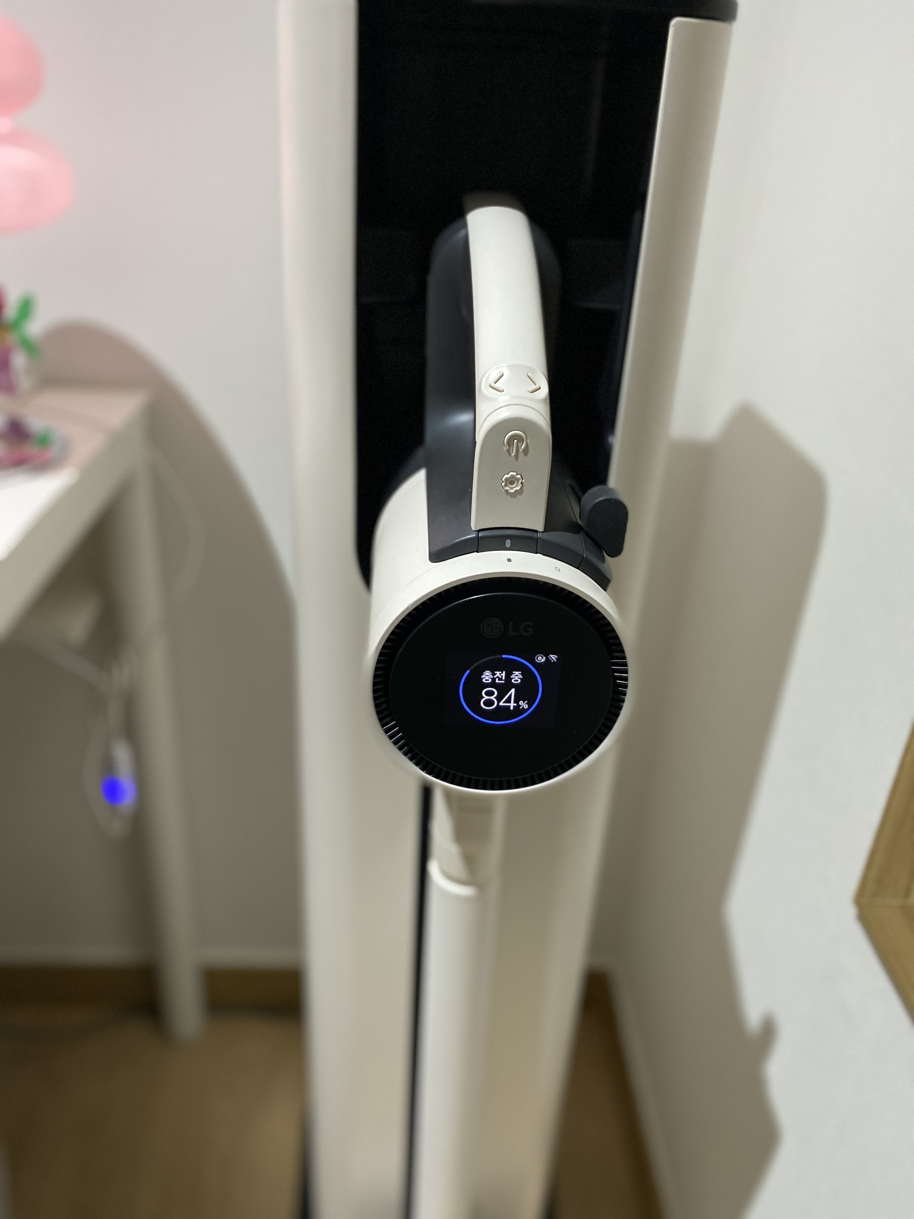 홀리데이는 ,집을 정리하는시간