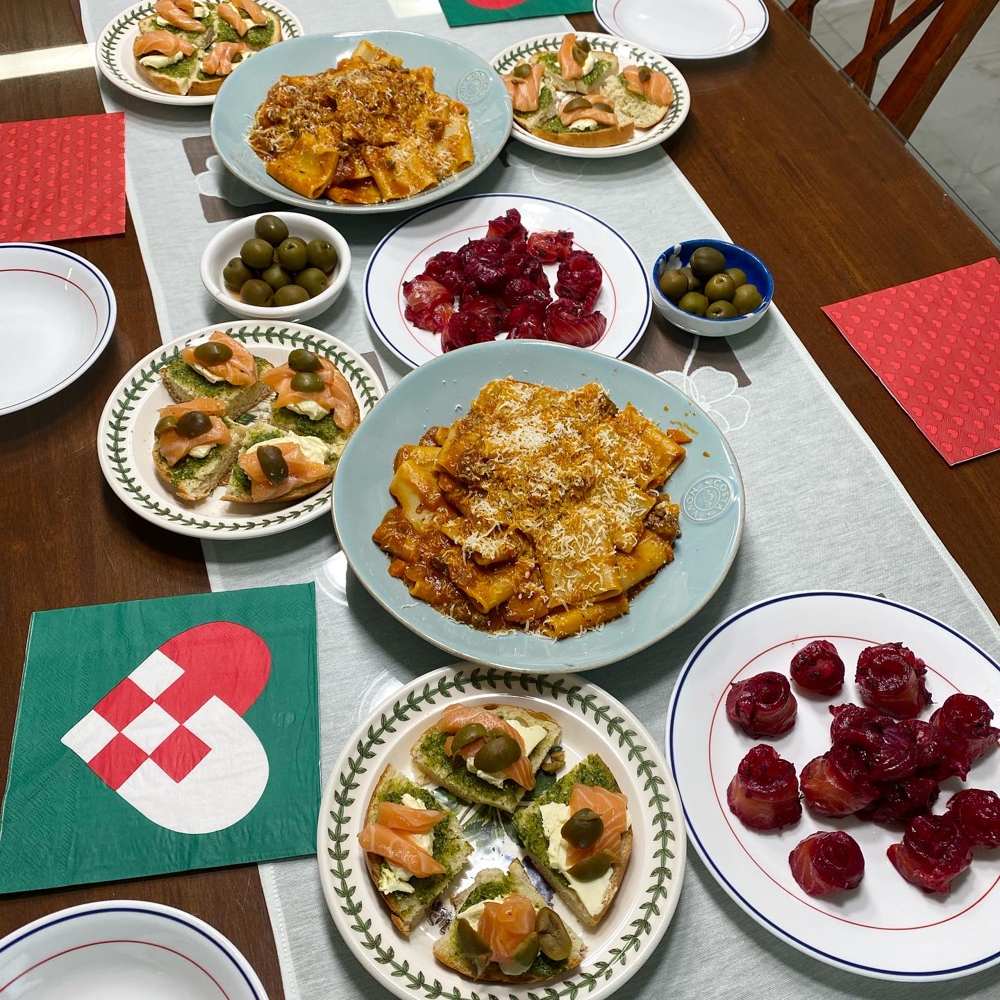 크리스마스 파티의 숨은공신 !  LG가전 친구들!