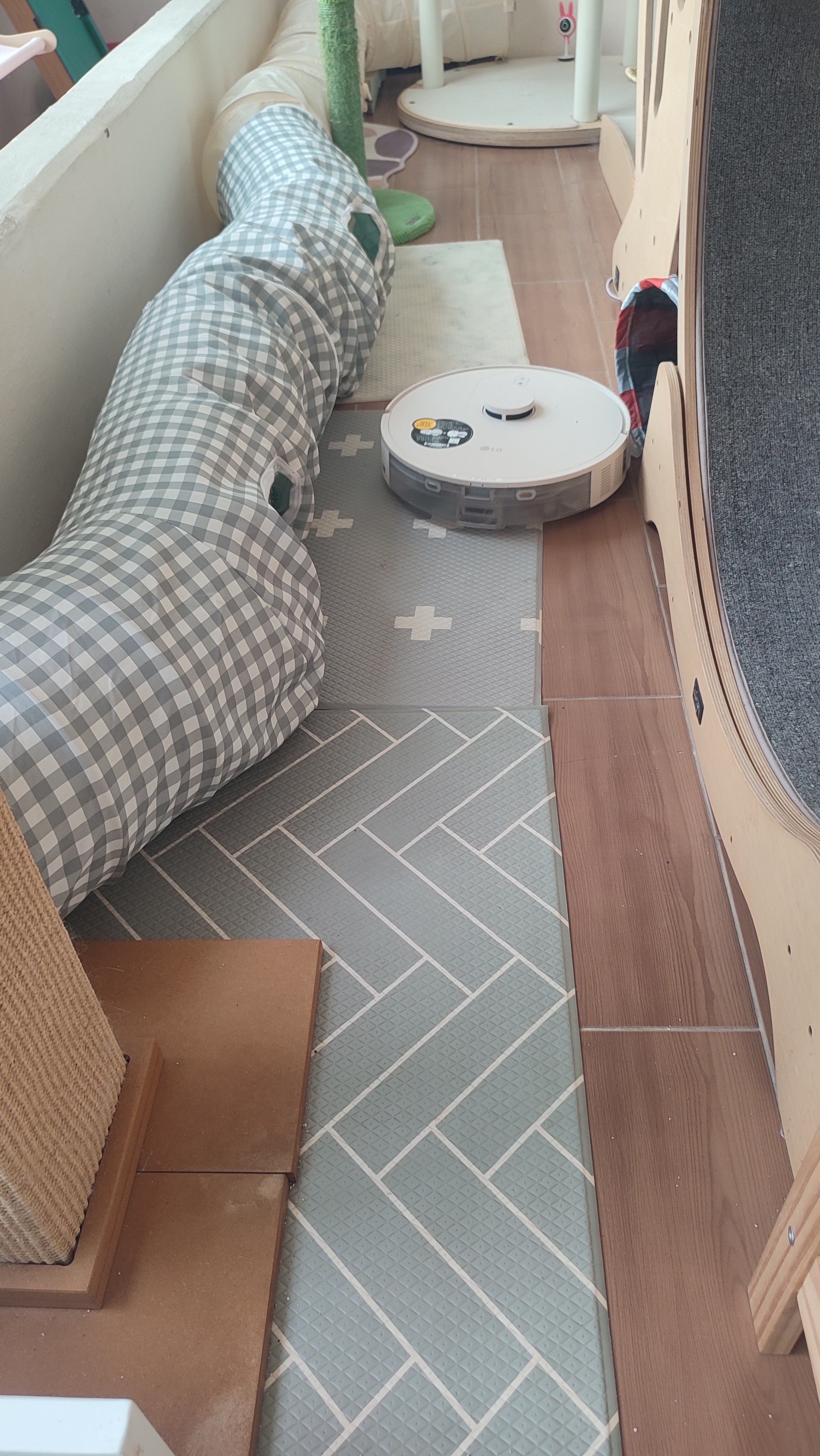 우리집 효자 로봇청소기  R5 