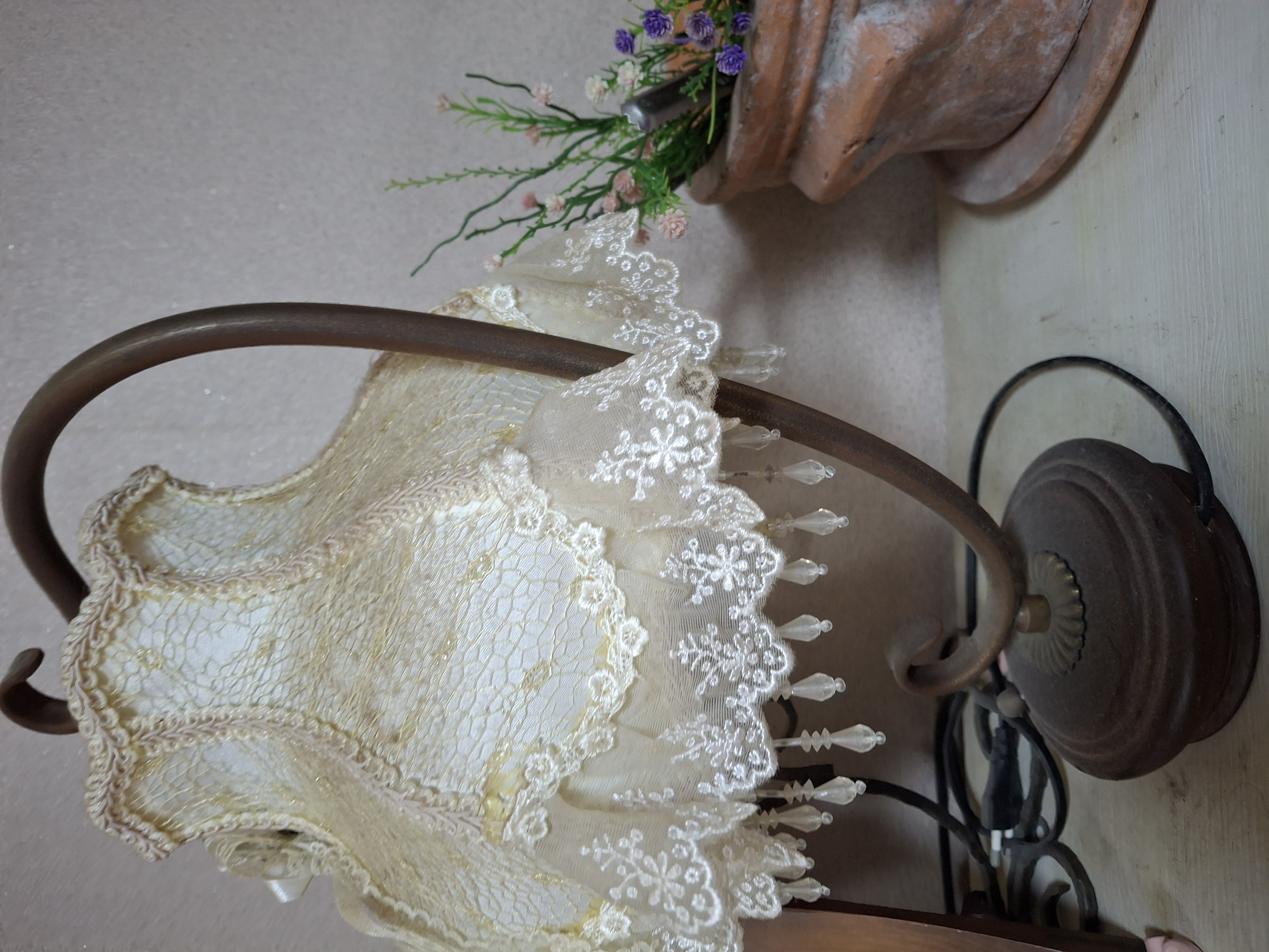 조명이라고해야되나요?