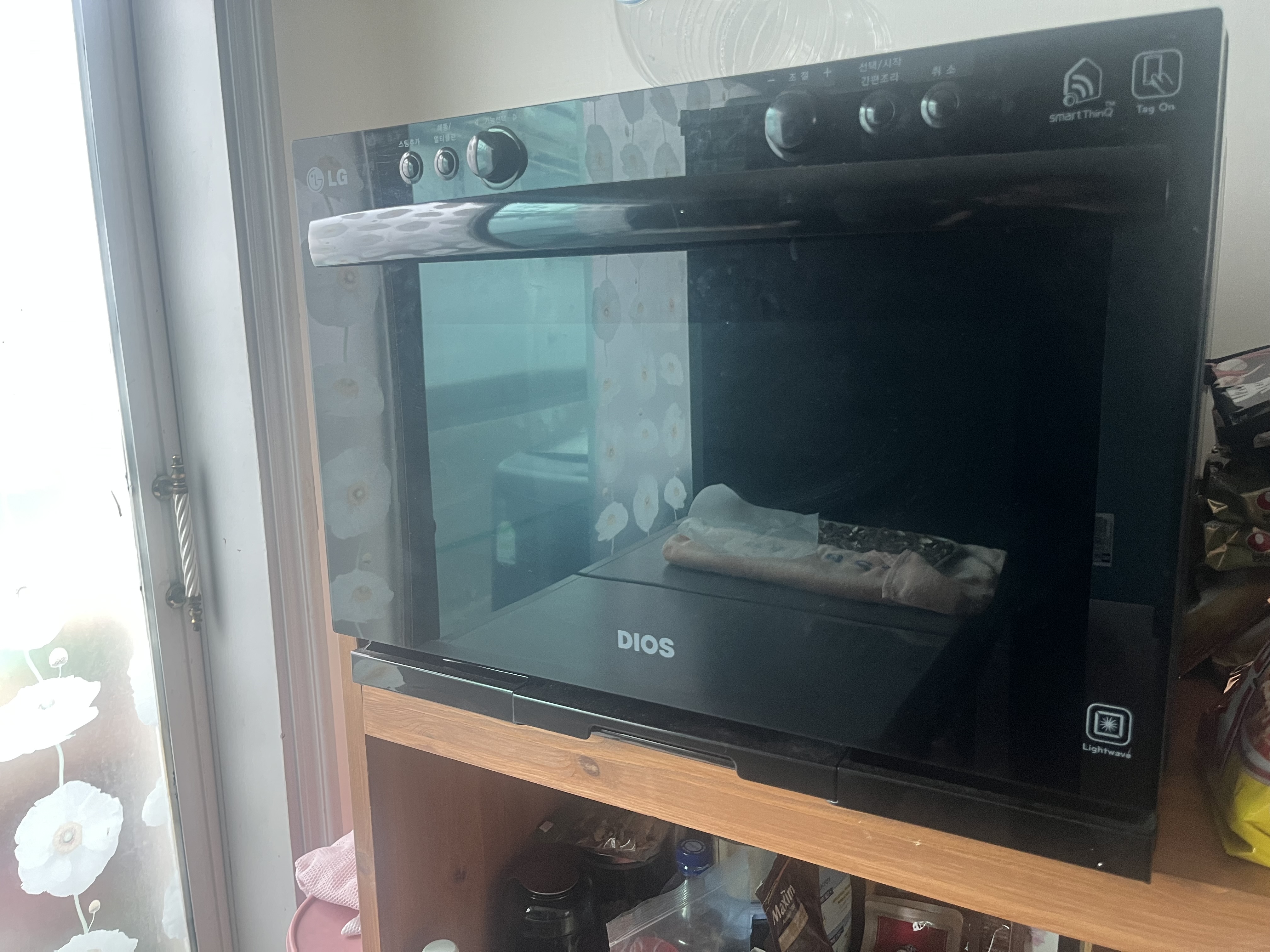 세련되진 않지만 엔틱한 우리의 오븐