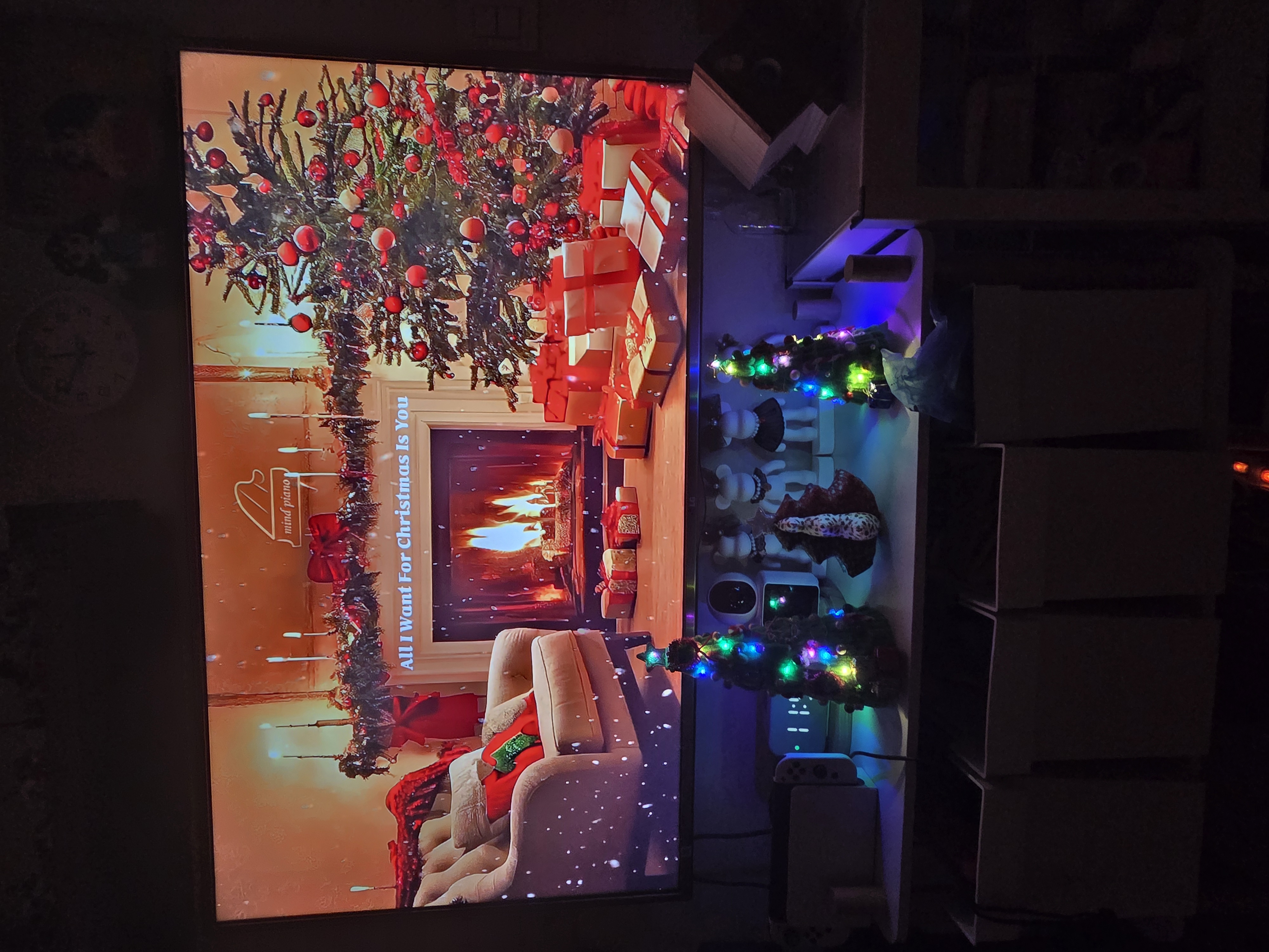 우리 집을 한순간에 크리스마스 파티룸으로! LG TV와 LG유플러스 덕분에 완성한 홈파티 