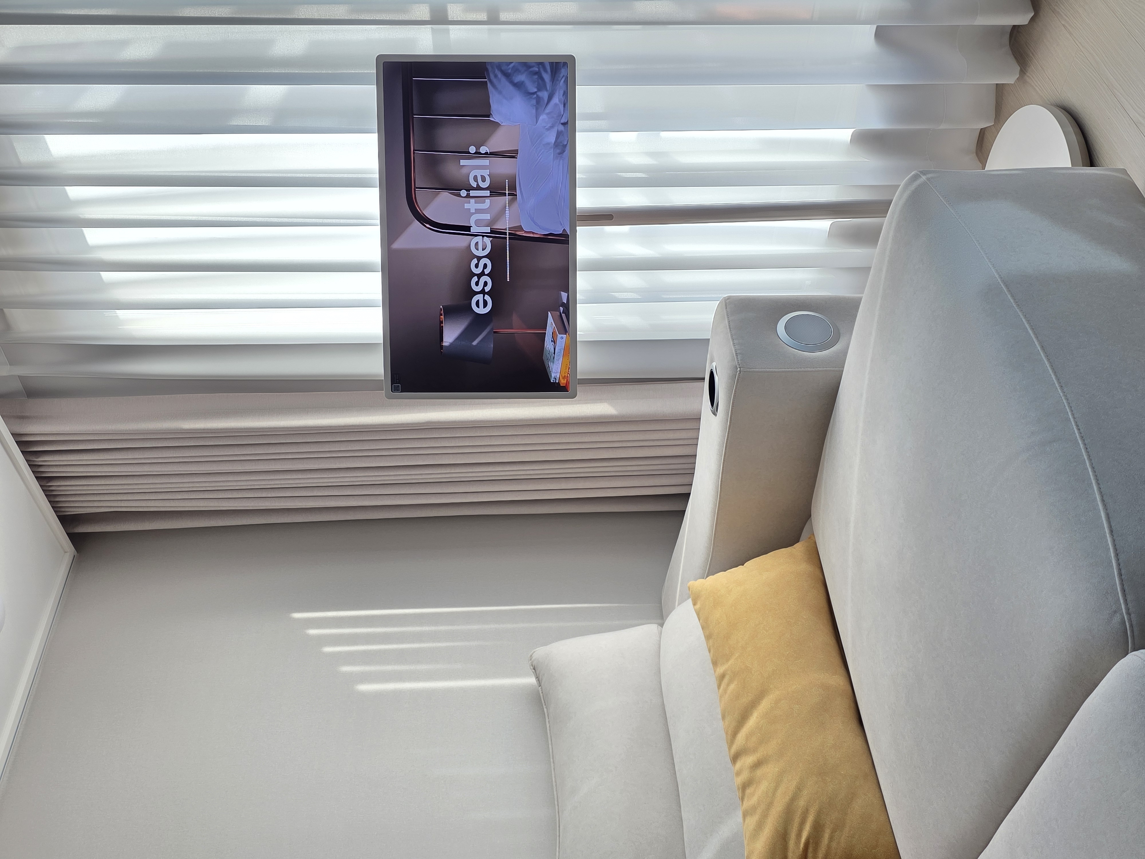 딸기에 진심인 편! LG 가전과 함께한 우리 집 ‘올 레드’ 딸기 크리스마스 파티 🍓