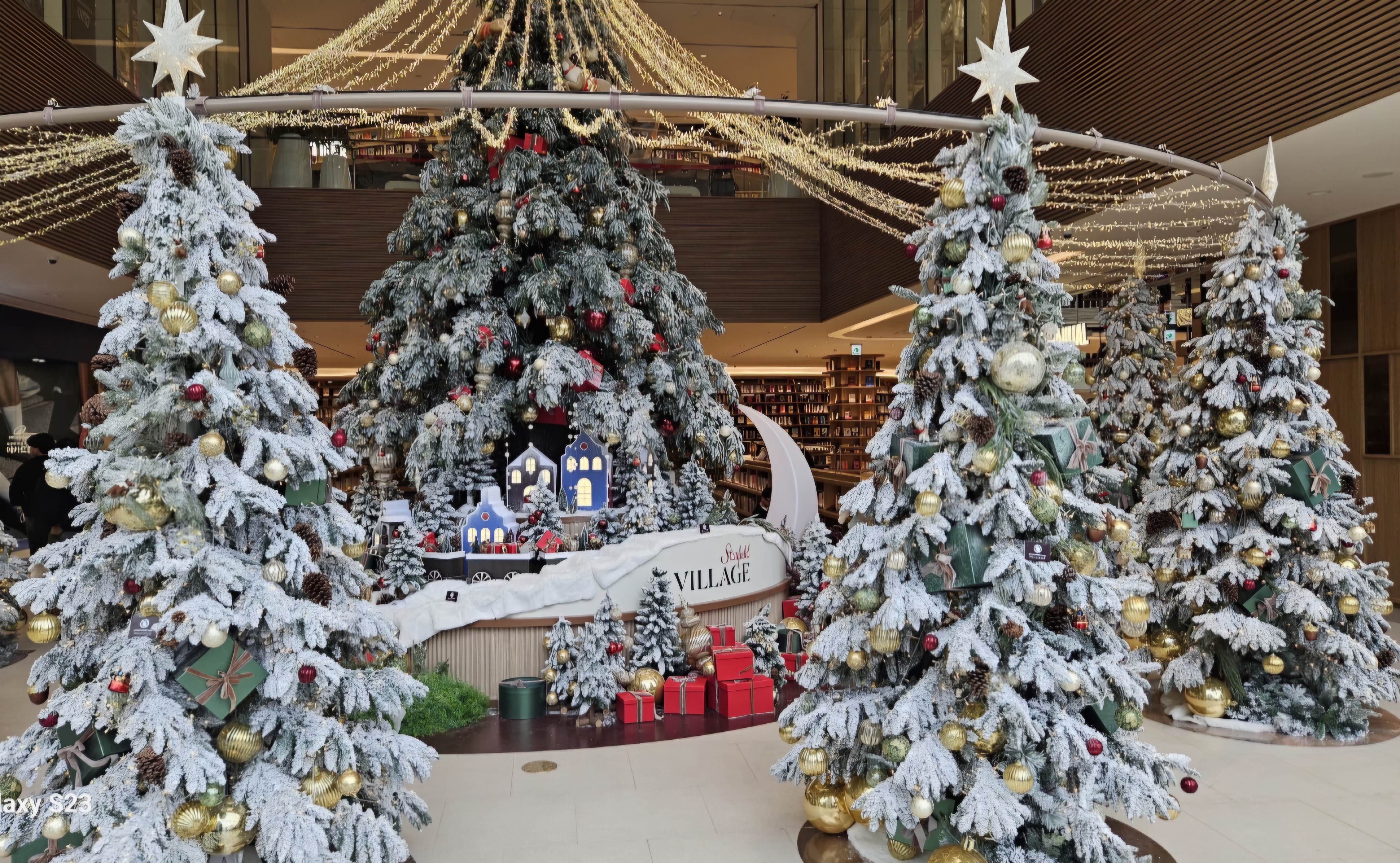 LG 엑스붐 버즈로 크리스마스 케롤 즐기기 귀호강 