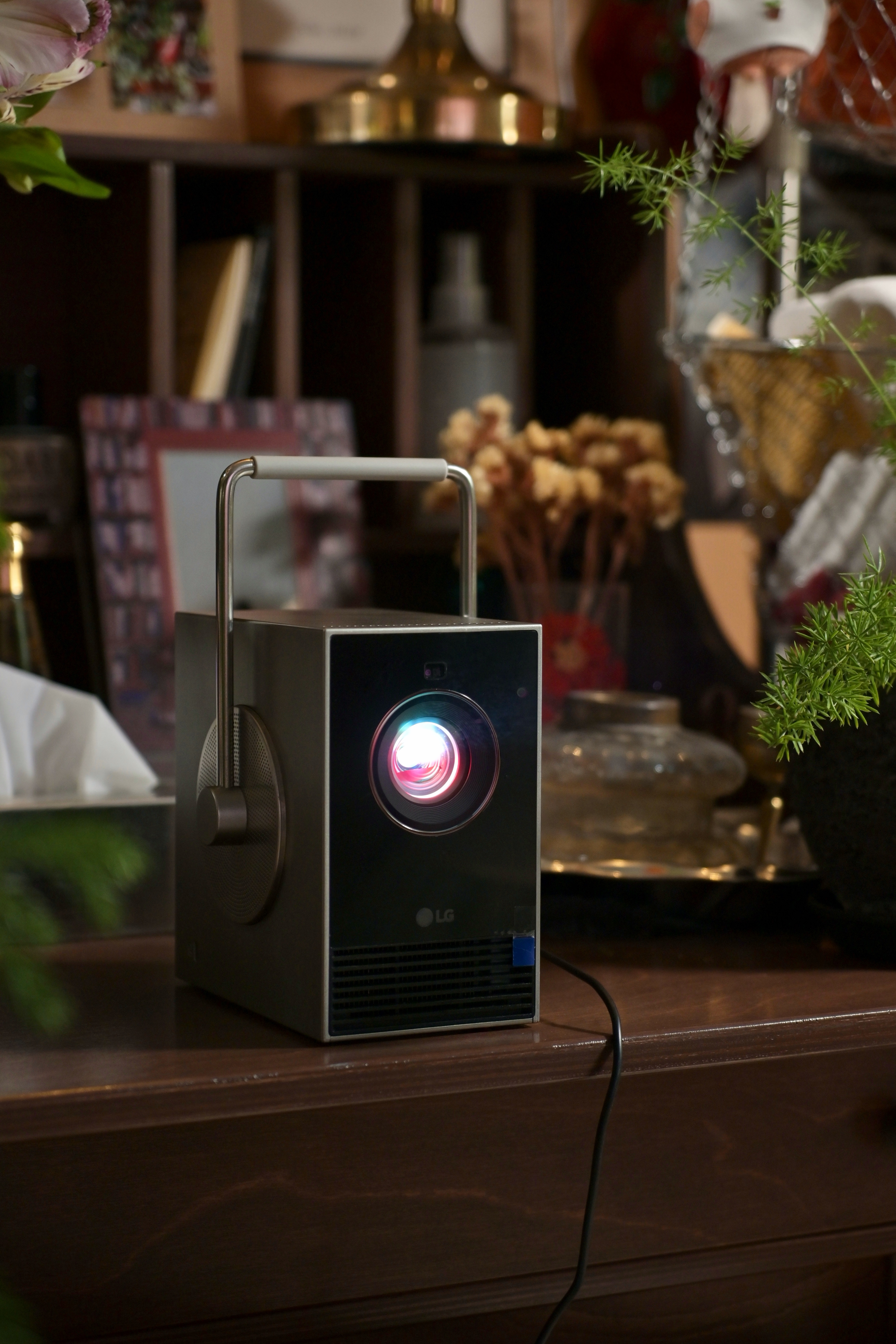 <모여봐요 재미클럽> 낭만 클럽장 드리밍룸룸의 낭만 가전템은?