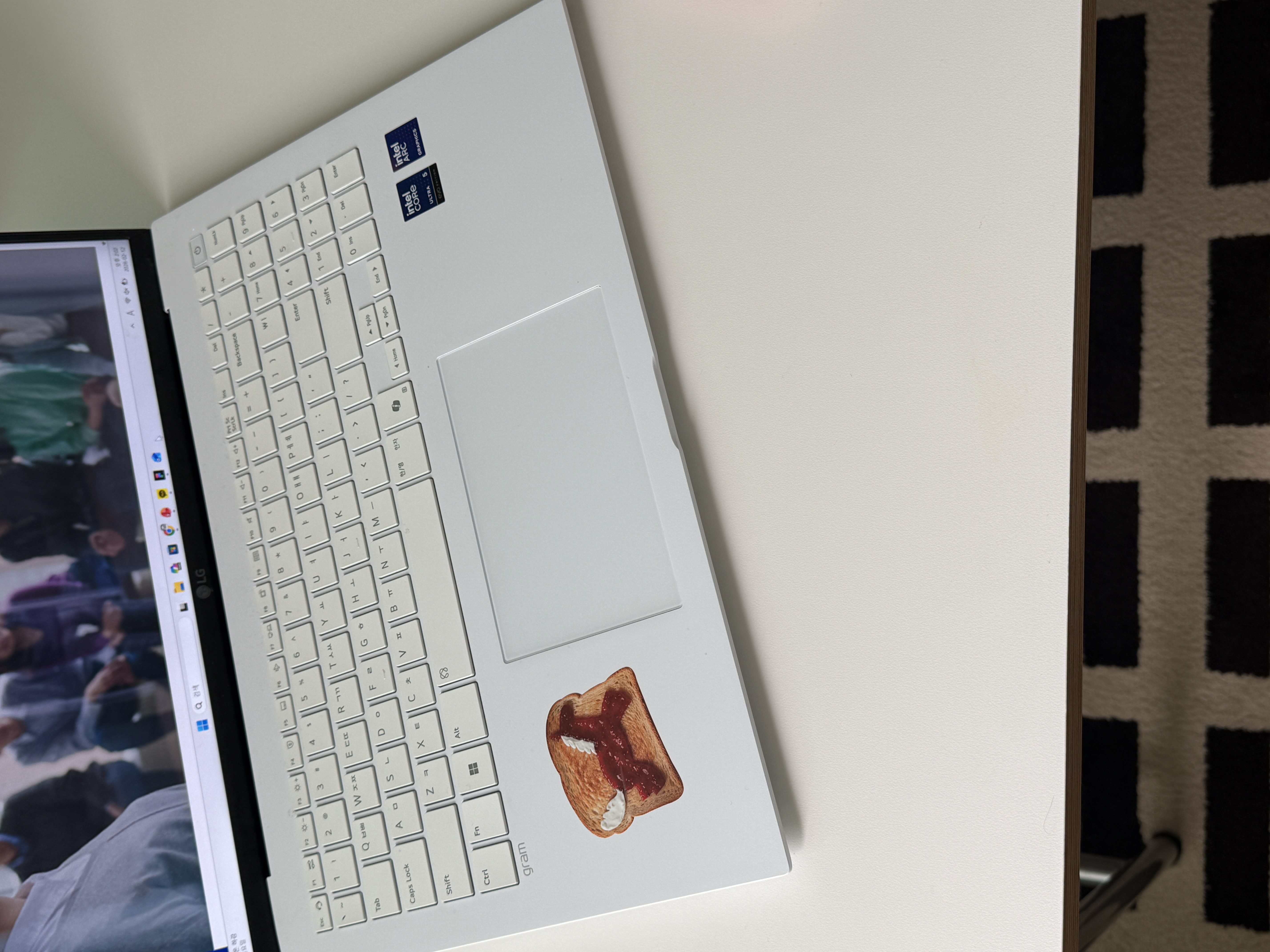 그램을 더 잘 쓰는 방법, 귀여운 스티커를 붙인다.